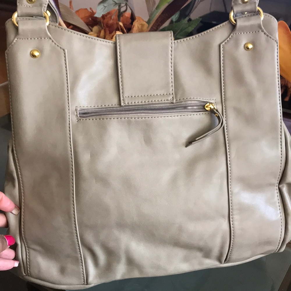 Purse - Picture 3 of 8
